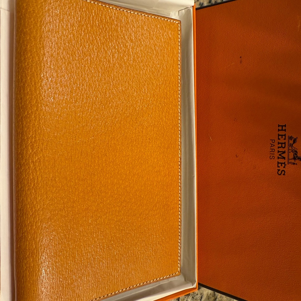 Hermès Vibrant Orange/ Leather Agenda like new!
